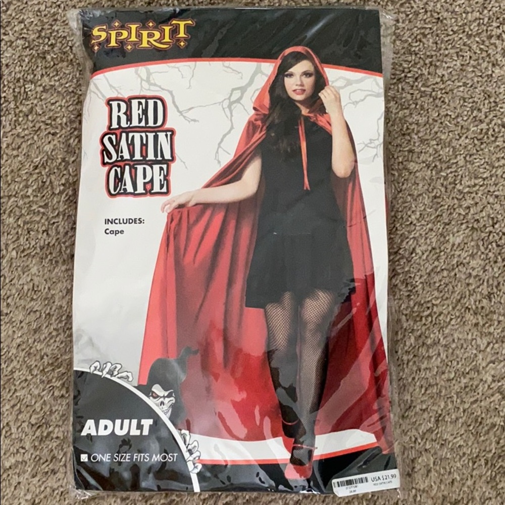 Red cape for Halloween NWT